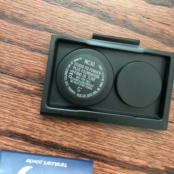 Makeup bundle - Picture 5 of 8